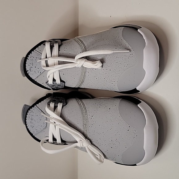 JORDAN FLY '89 BG Wolf Grey/Wolf Grey-Black AA4039 013 - Picture 2 of 8